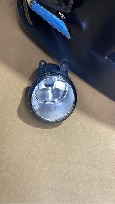 Фары  бампер Тойота  Сиенна