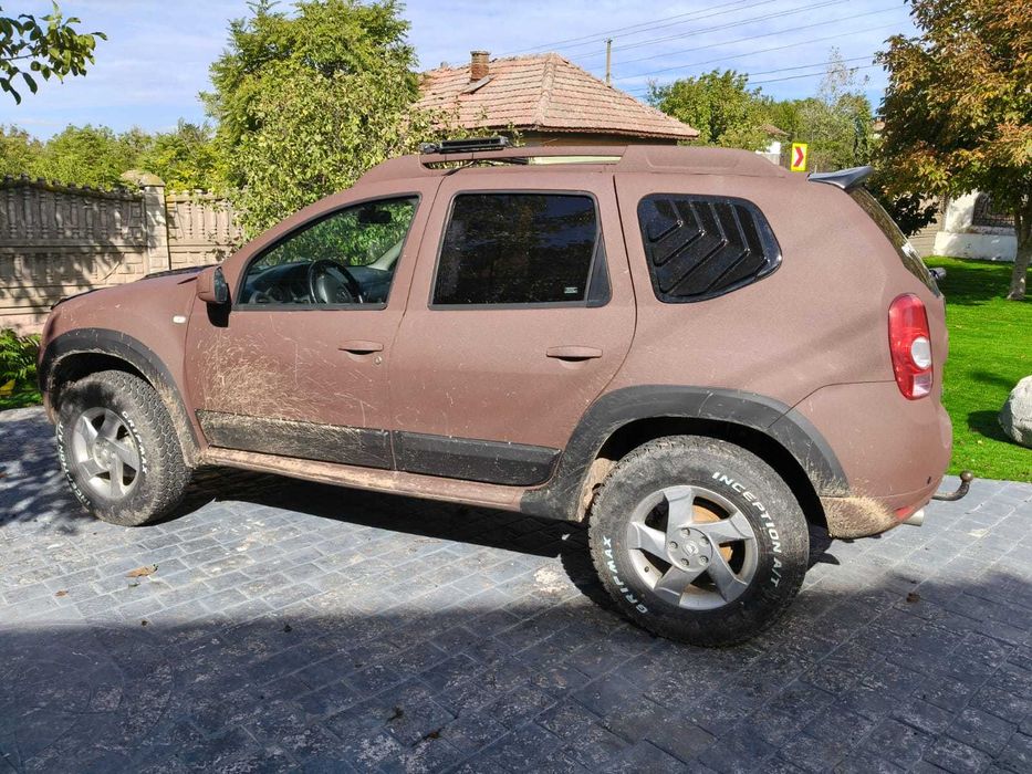 Duster 2010, inaltata 5cm