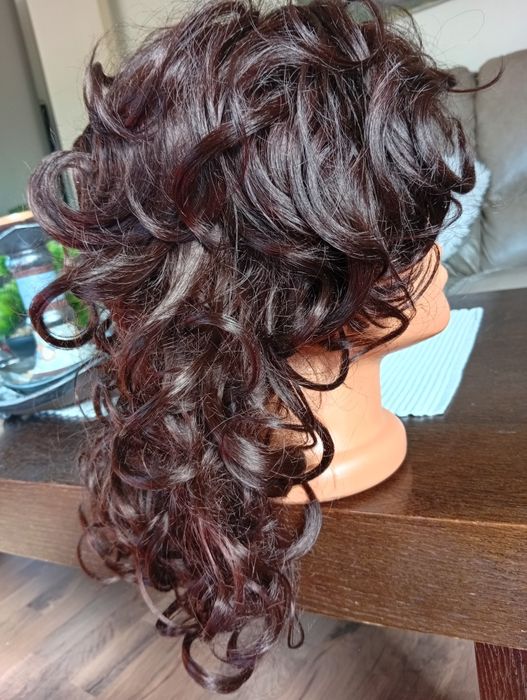 Дамска перука, нова от изкуствен косъм