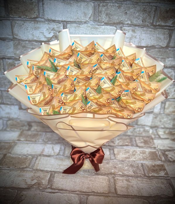 Букеты из денег (букеты из купюр)