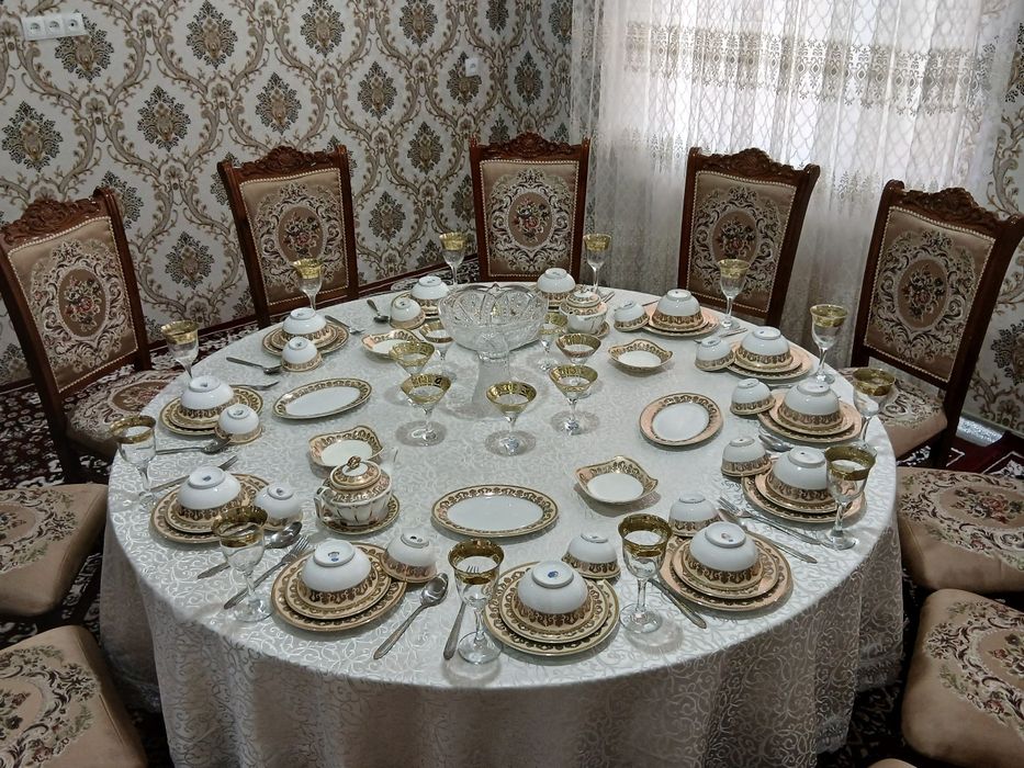 Prakatga zontik (4×8) stul beriladi. 24/7 xizmatingizdamiz.