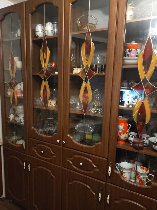 Продам шкаф для посуды