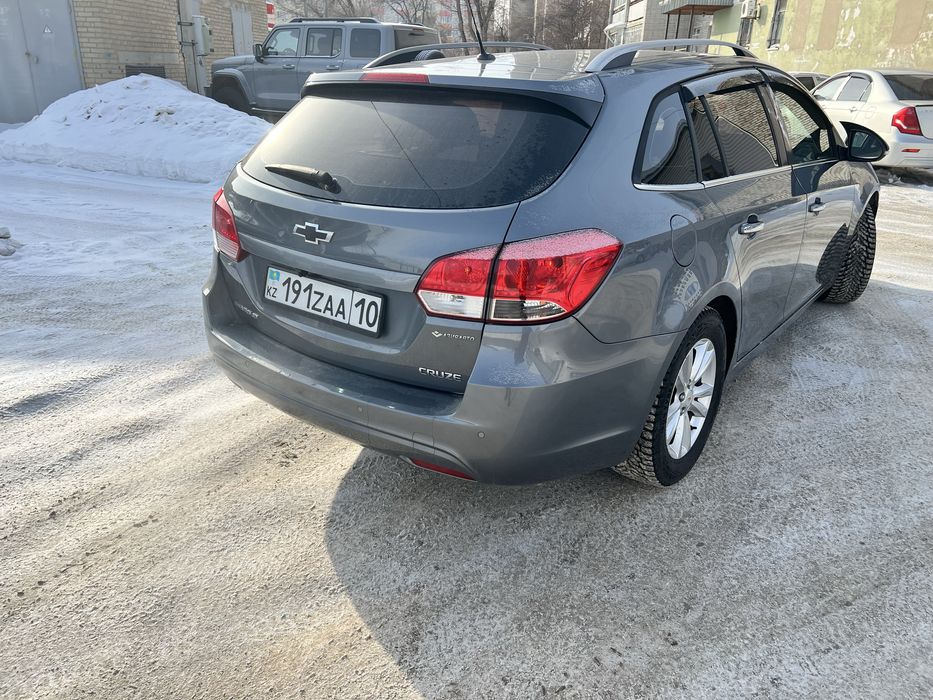 Продам шеврале круз универсал