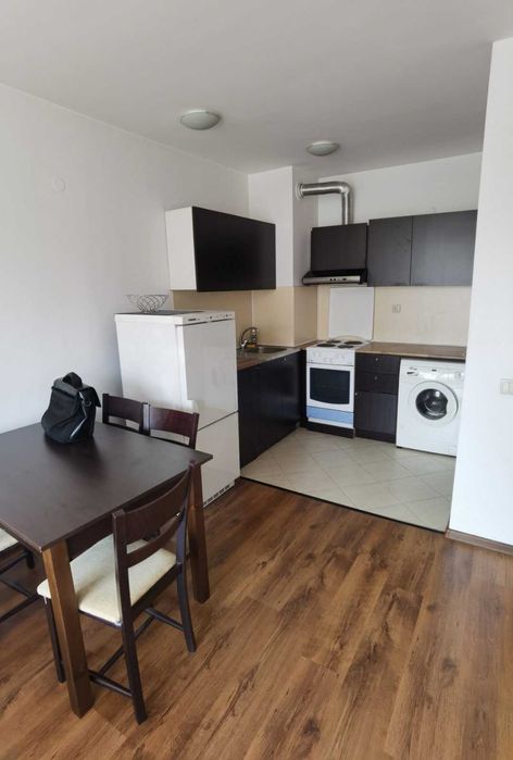 Дава под наем двустаен апартамент в кв. Павлово