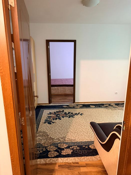 Închiriez apartament 2 camere micro 19