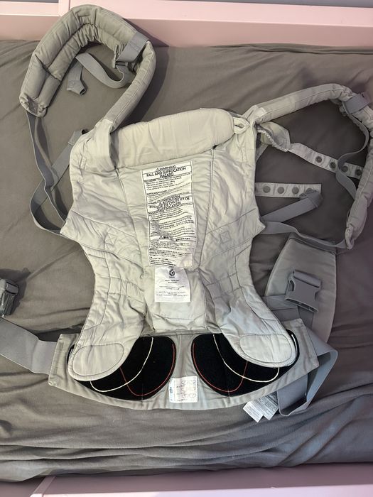 Ергономична раница -Ergo baby +подарък