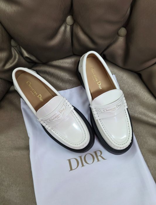 Обувки Christian Dior налични