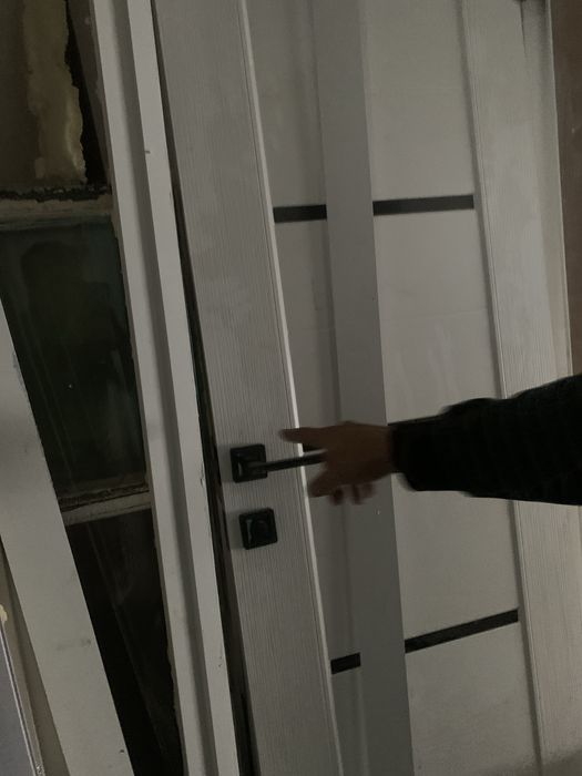 Продам двери б/у межкомнатные