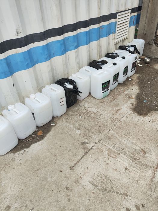 Канистры от химии 23 литровые