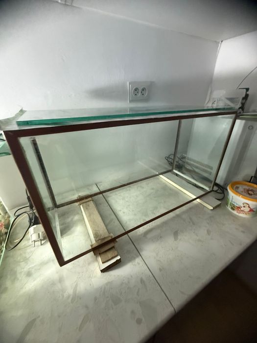 Аквариум с рыбками