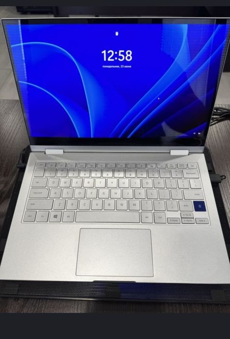 Samsung Galaxy Book