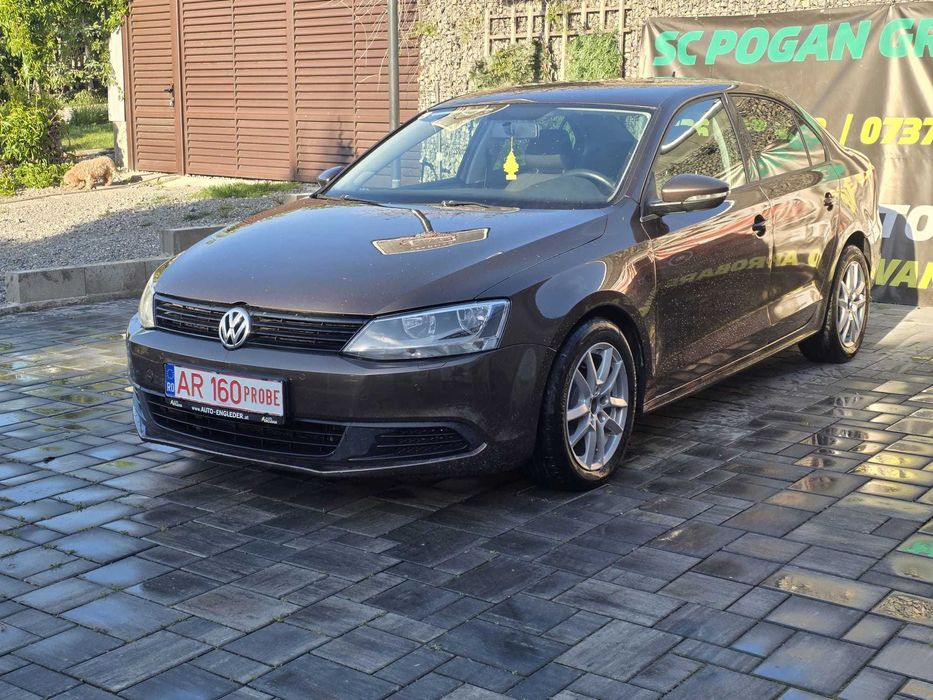 Volkswagen Jetta Moka Brown Manual 1.6 TDI 2012