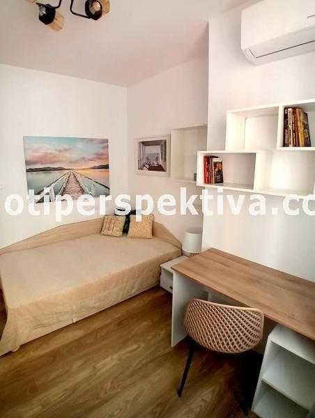 Продава се Тристаен апартамент в Пловдив, Кючук Париж - 75 кв.м за 2240 €/кв.м - Снимка #7