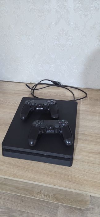 Vand ps4 slim 1tb