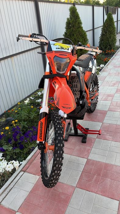 Продам ZUUMAV K7 CBS300
