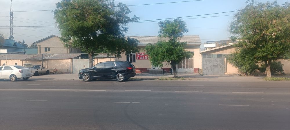 Продам дом вдоль дороги