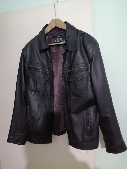 Продам кожаные куртки.