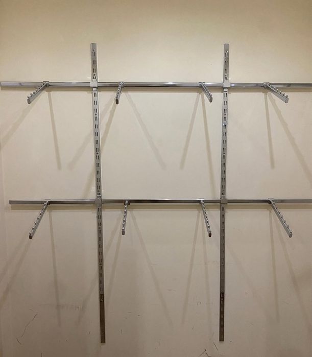 Кронштейн и  панель