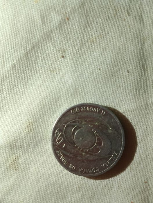 Moneda veche de colecție frumoasa cu eclipsa 500 de lei