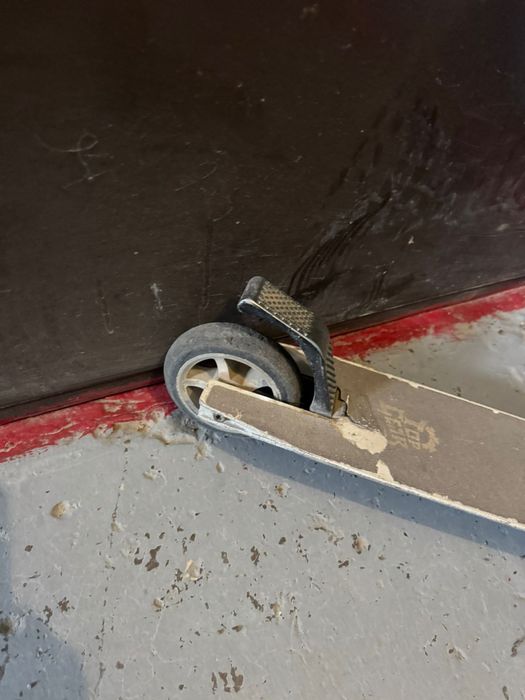 Продается самокат подросковый металлически