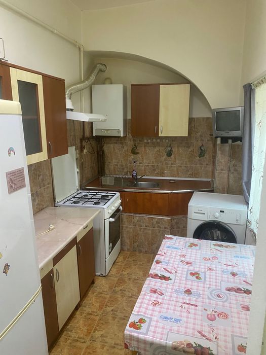 Închiriez casă în centru,Gherla
