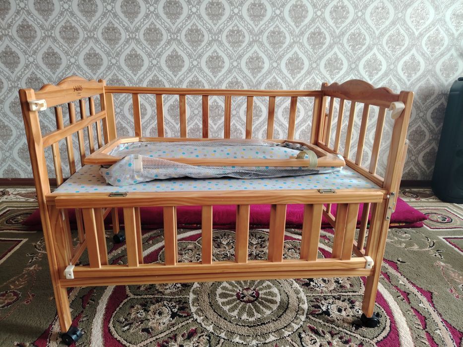 Кровать детский  качественный