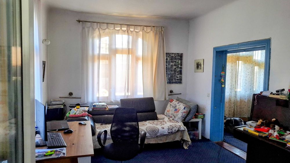 Vand CASA cu TEREN in orasul Bacau,toate utilitatile