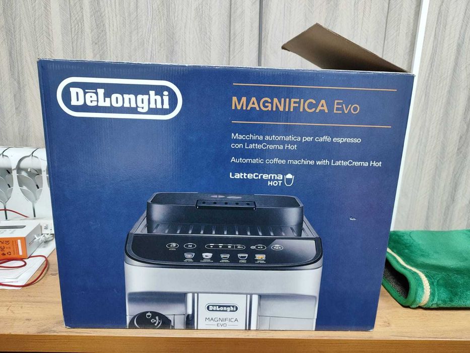 Кофемашина De'Longhi Magnifica Evo