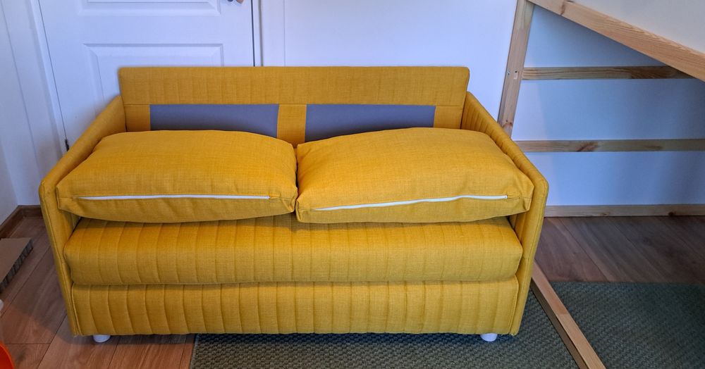 Canapea Fridhult Ikea galbenă