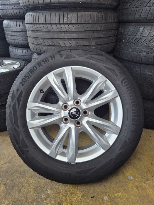 ROTI Jante Anvelope VARA 205/60/16 5x105 OE Opel Astra J Astra K