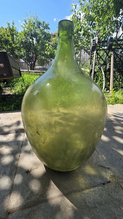 Стъклена дамаджана