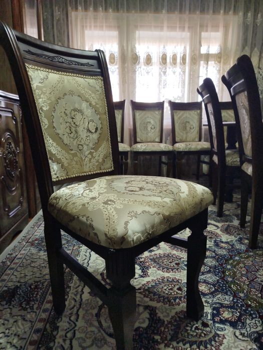 Стол стул сотилади