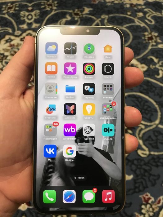 Продам айфон 12 про макс