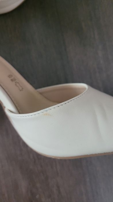 Pantofi stiletto Benvenutti