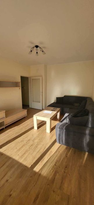 Двустаен имот в кв.Света Троица