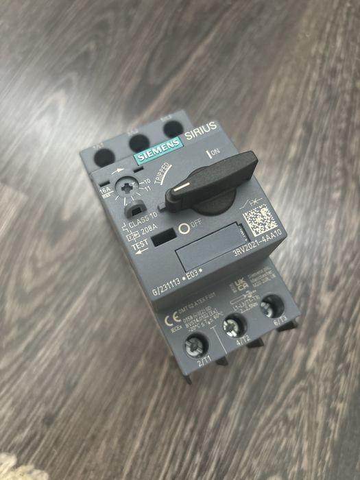 Продаю автоматический выключатель Siemens Sirius