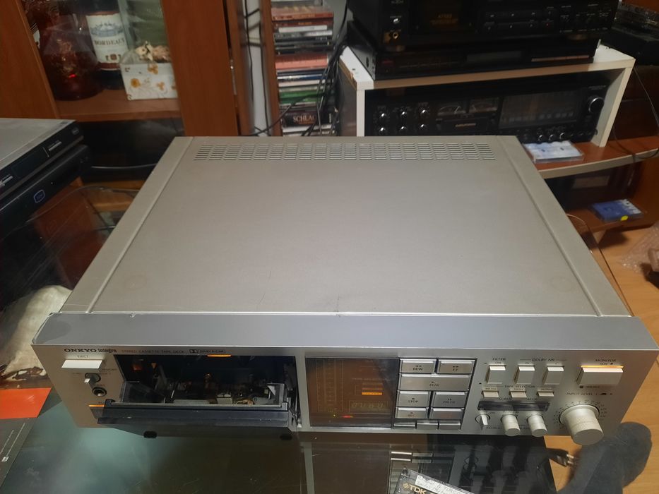 Deck Onkyo ta 2066 cu 3 capete și Direct drive