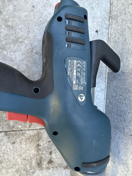 Bosch GCG 18V-310 / пистолет за изстискване на силикон