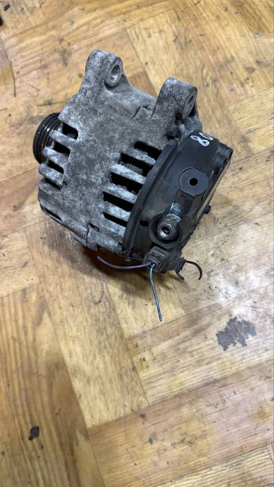 Алтернато / Динамо / Peugeot 308 1.6 HDi 90к.с. 2010г. / Пежо 308