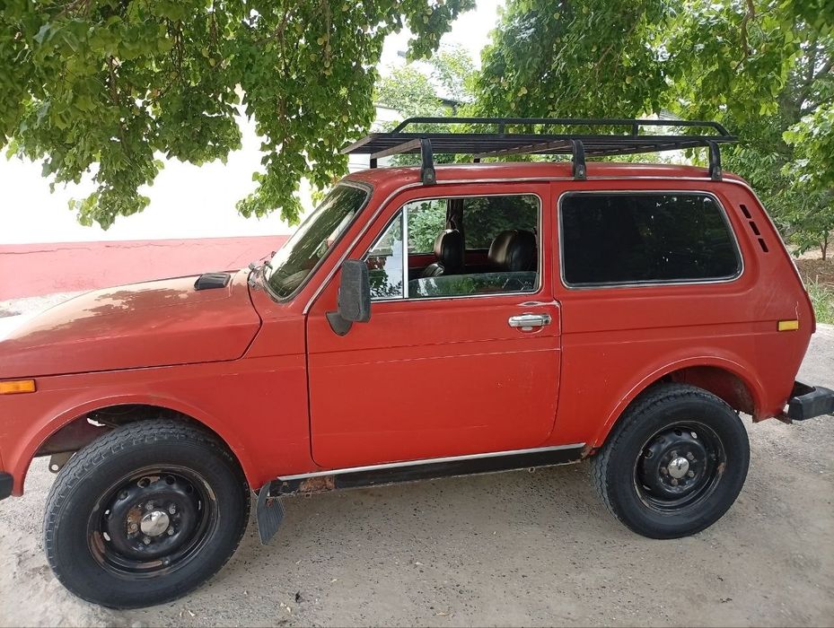 Lada Niva sotiladi 1980 yil radnoy