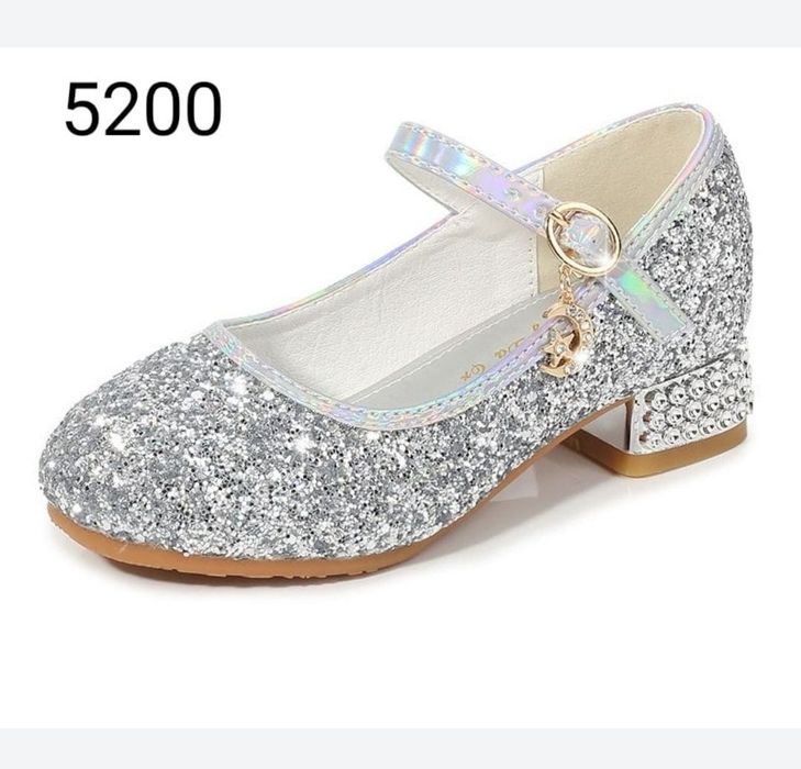 Платье 8000 туфли 5000