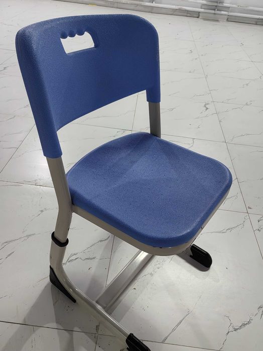 Продам школьную парту