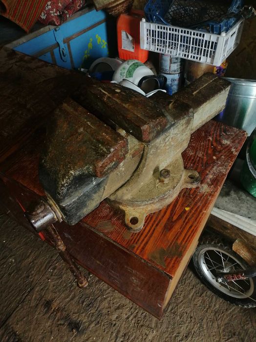 Продам Тиски советские