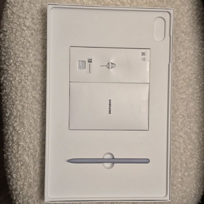 Samsung Galaxy Tab S10 Ultra 512GB 14.6" WiFi + 5G SIM + AI Keyboard + Smart Book Cover | като нов
