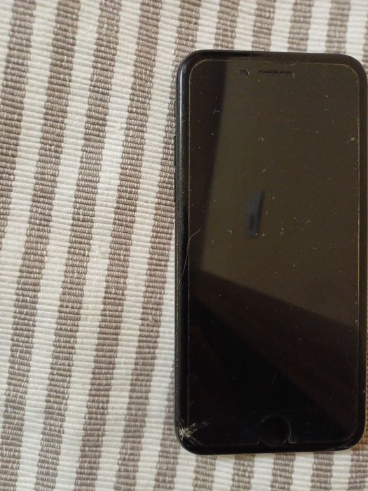 Telefon iPhone  7
