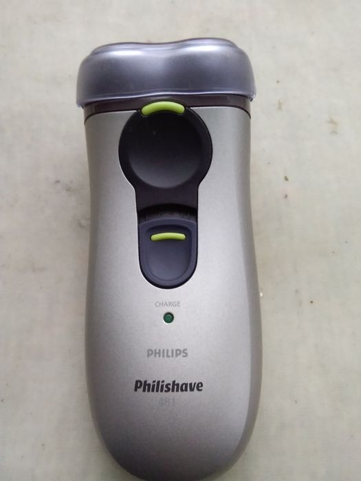 Aparat de ras Philips