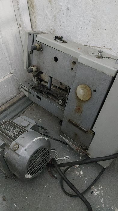 Швейные машины продам.