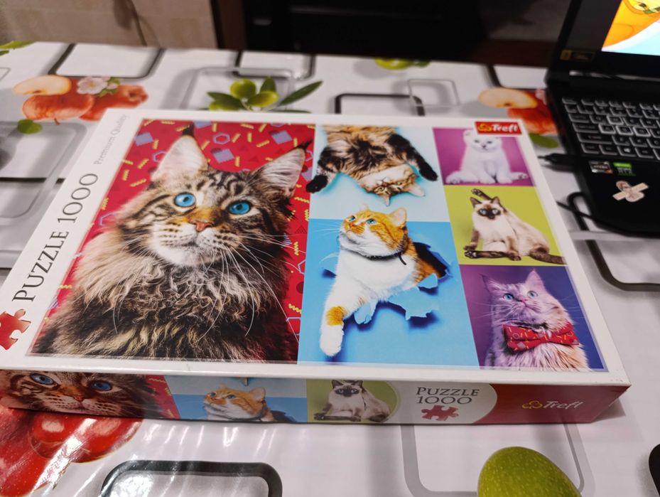 Продам Пазл 1000 с кошками . Цена 100 000 сум