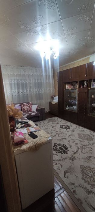 Продаётся 3/1/4  Авиасозлар1  Кадышева, 77 серия , 2*6 балкон