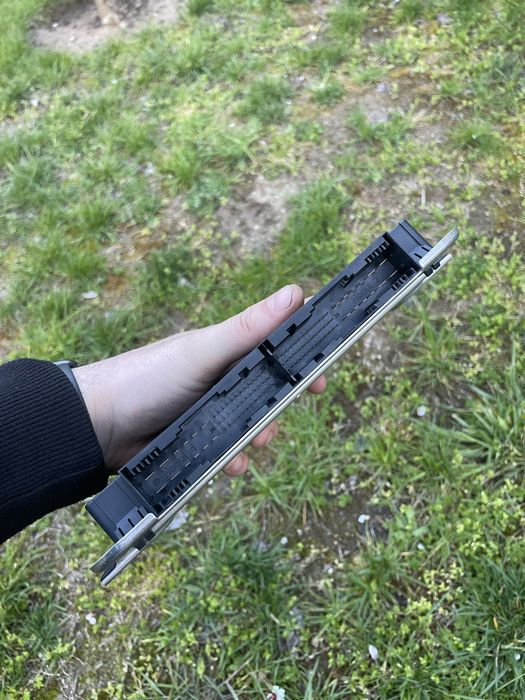 FRM модул за БМВ Ф10 / BMW F10
